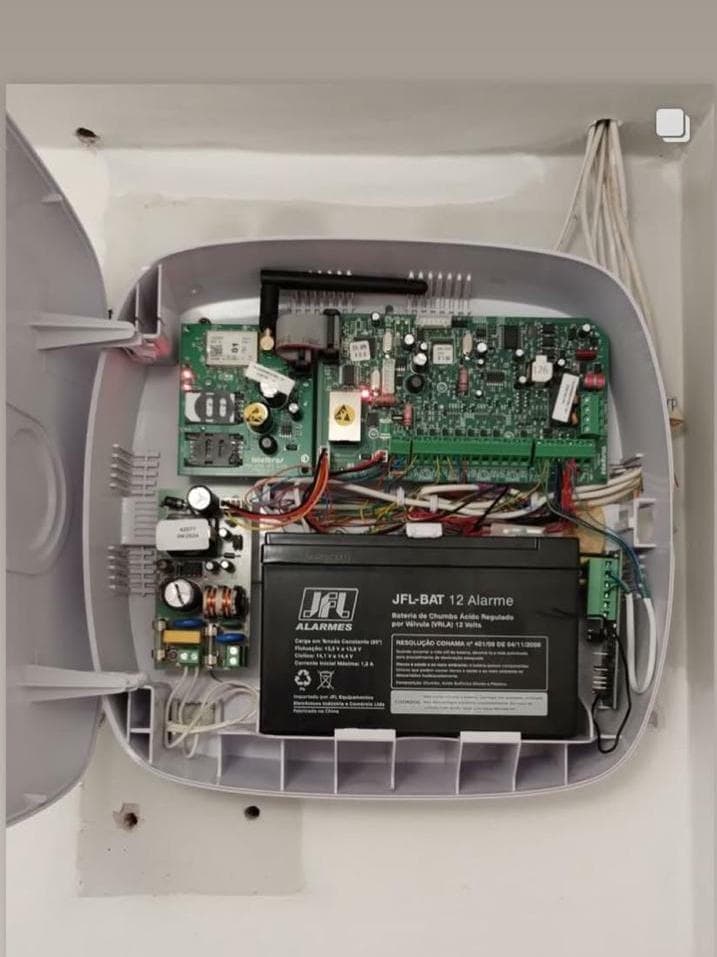 Central de Alarme Profissional